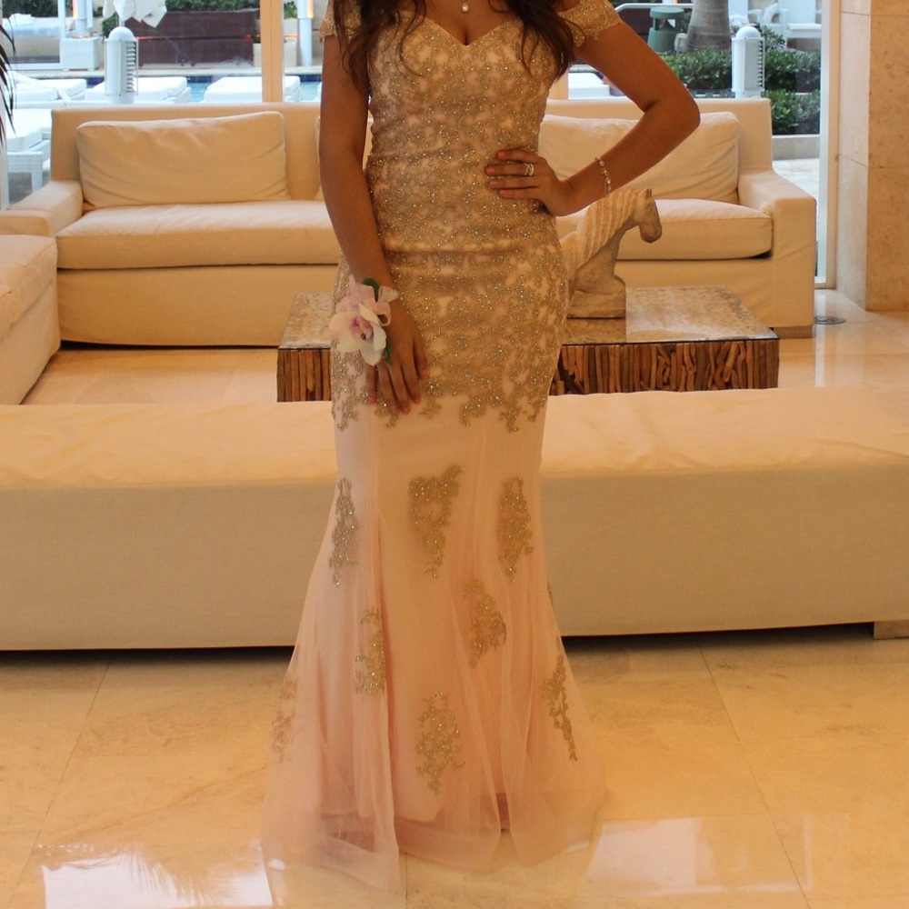 Prom dress worn 4 hours